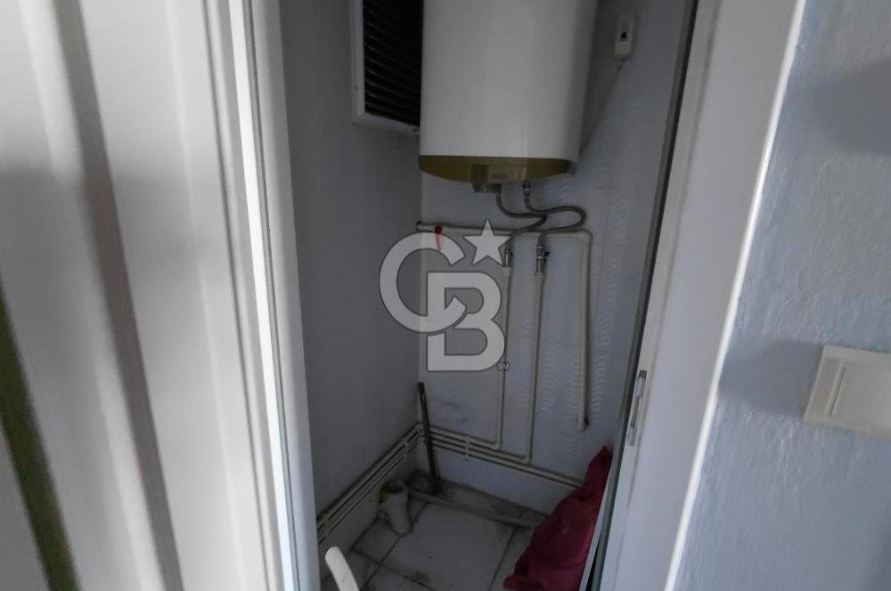 Buca Menderes Caddesi Eşyalı 2+1 Satılık Daire