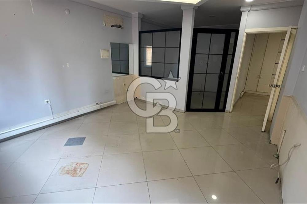 KUNDURACILAR CAD. YANGIN YÖNETMELİĞİNE UYGUN KİRALIK OFİS