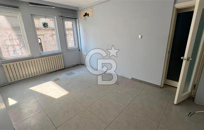 KUNDURACILAR CAD. YANGIN YÖNETMELİĞİNE UYGUN KİRALIK OFİS