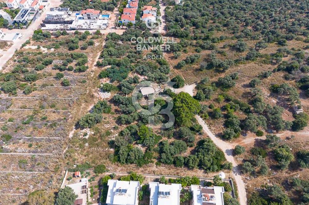 ANTALYA DEMRE KUMDAĞ DA CB ARDEN DEN SATILIK 370m² ARSA