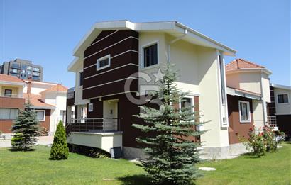 Tulumtaş Metel Ladin'de,7/24 Güvenlikli, Full yapılı, 5+2 Triplex Satılık Villa