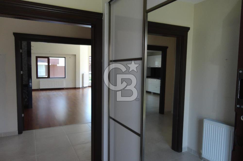 Tulumtaş Metel Ladin'de,7/24 Güvenlikli, Full yapılı, 5+2 Triplex Satılık Villa