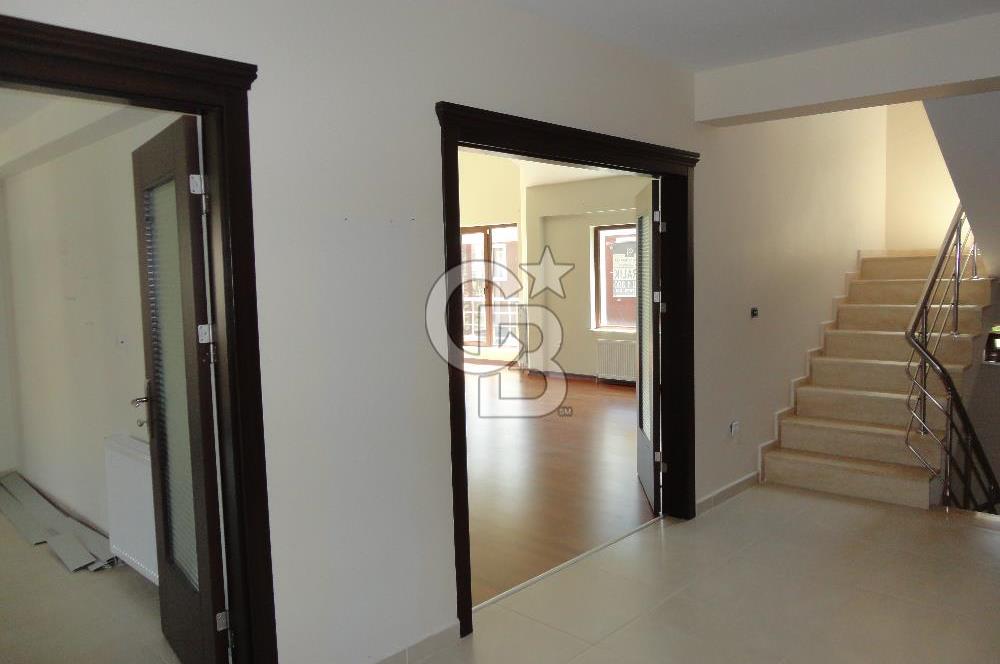 Tulumtaş Metel Ladin'de,7/24 Güvenlikli, Full yapılı, 5+2 Triplex Satılık Villa