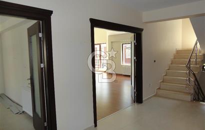 Tulumtaş Metel Ladin'de,7/24 Güvenlikli, Full yapılı, 5+2 Triplex Satılık Villa