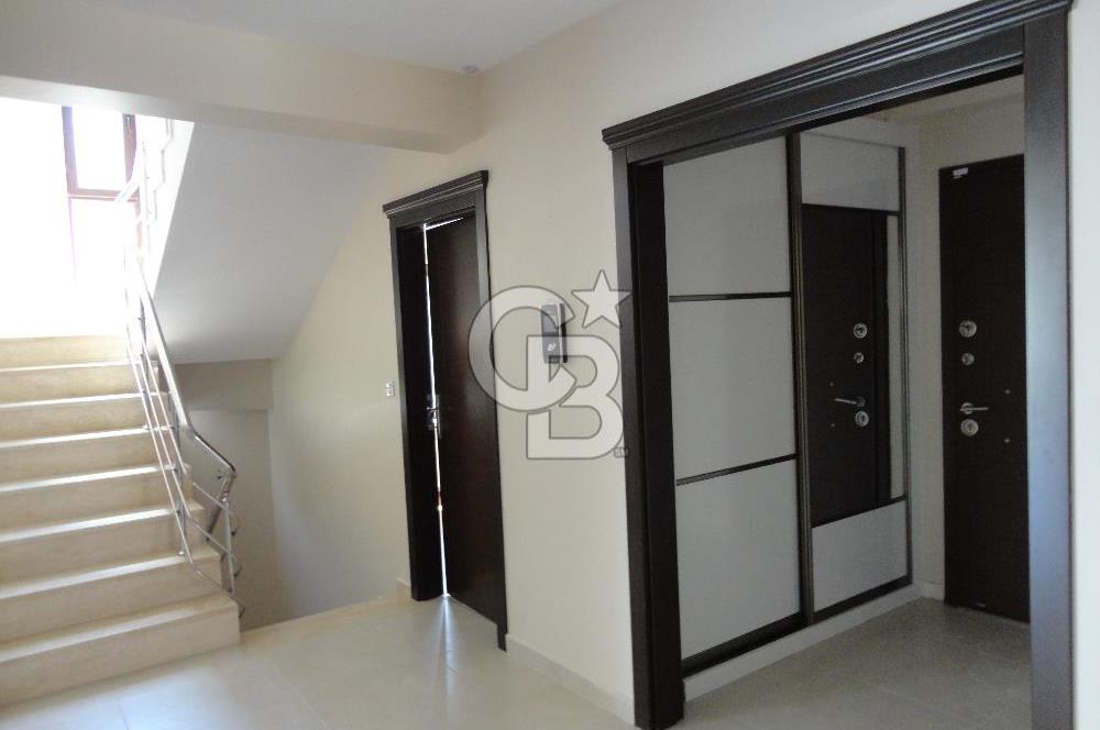 Tulumtaş Metel Ladin'de,7/24 Güvenlikli, Full yapılı, 5+2 Triplex Satılık Villa