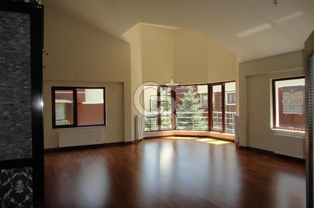 Tulumtaş Metel Ladin'de,7/24 Güvenlikli, Full yapılı, 5+2 Triplex Satılık Villa