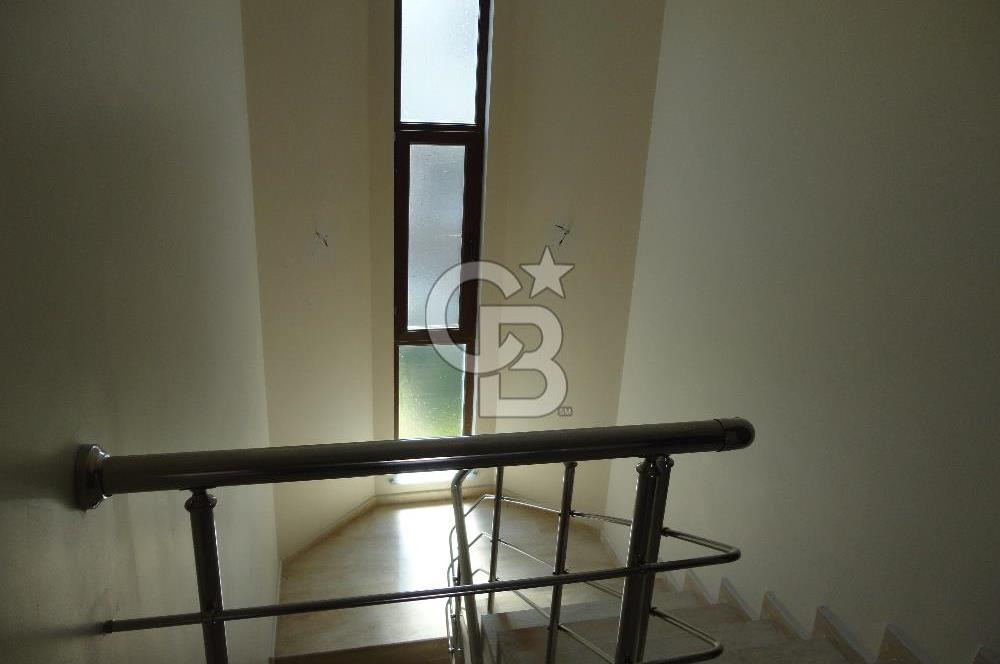 Tulumtaş Metel Ladin'de,7/24 Güvenlikli, Full yapılı, 5+2 Triplex Satılık Villa
