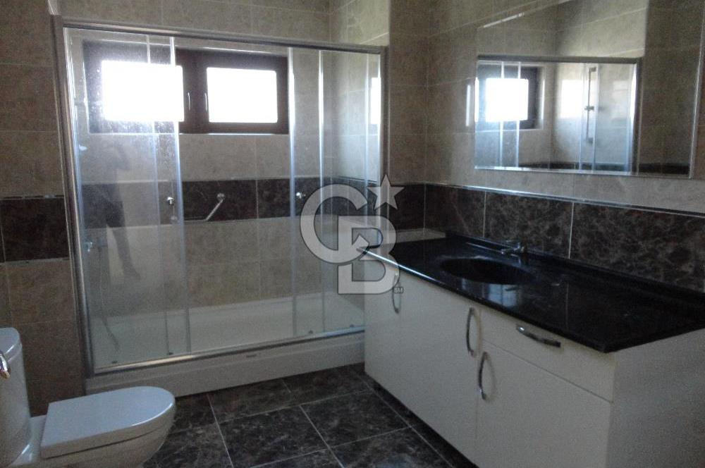 Tulumtaş Metel Ladin'de,7/24 Güvenlikli, Full yapılı, 5+2 Triplex Satılık Villa