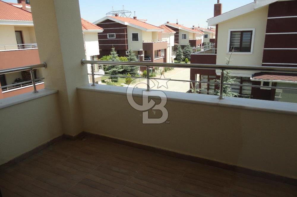 Tulumtaş Metel Ladin'de,7/24 Güvenlikli, Full yapılı, 5+2 Triplex Satılık Villa