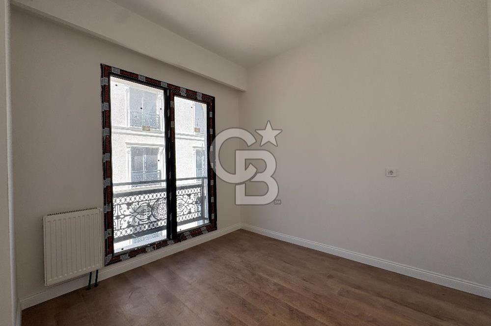 ARNAVUTKÖY'DE LÜKS SİTE İÇERİSİNDE SIFIR 2+1 SATILIK DAİRE