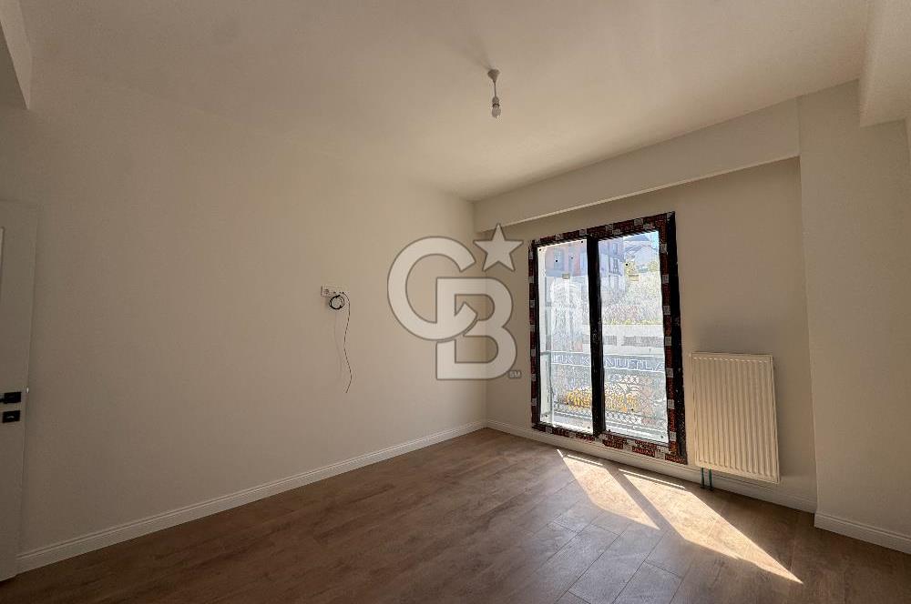 ARNAVUTKÖY'DE LÜKS SİTE İÇERİSİNDE SIFIR 2+1 SATILIK DAİRE