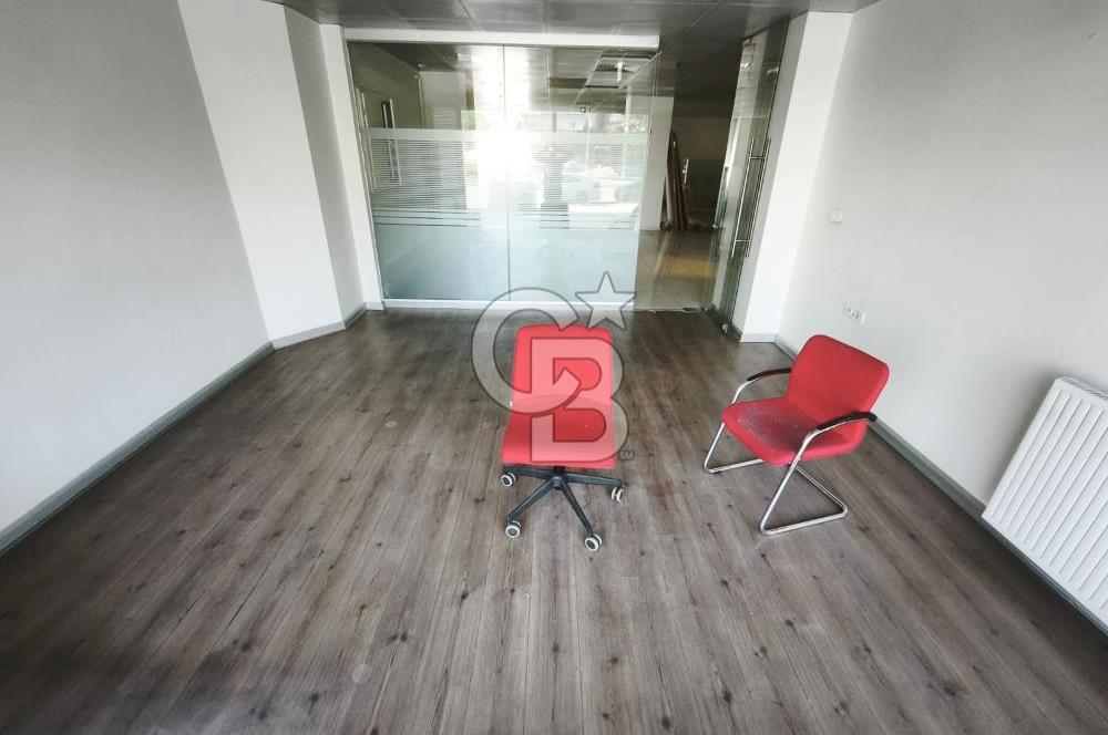Natoyolu Üzerinde Banka Altyapılı 460 m2 Kiralık Dükkan / Mağaza