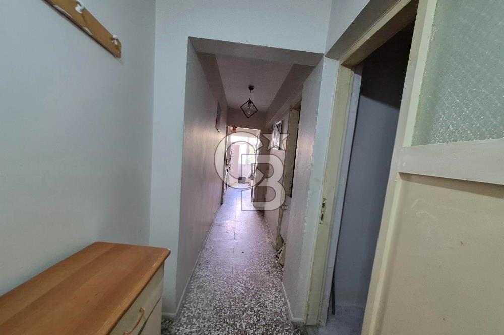 KARŞIYAKA ALAYBEY'DE BAHÇE KULLANIMLI 2+1 YATIRIMLIK SATILIK DAİRE