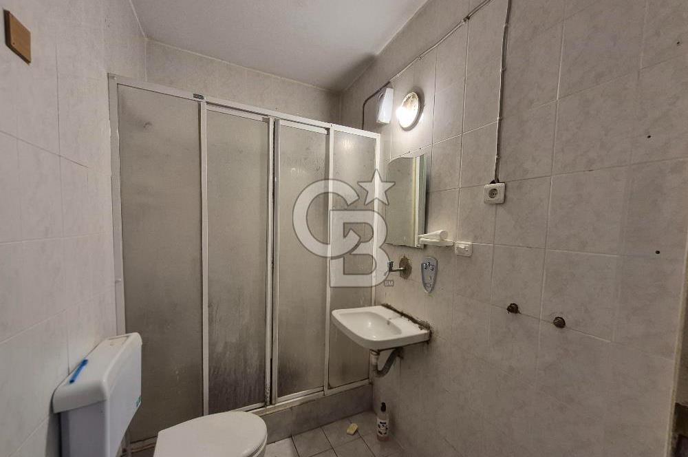 KARŞIYAKA ALAYBEY'DE BAHÇE KULLANIMLI 2+1 YATIRIMLIK SATILIK DAİRE