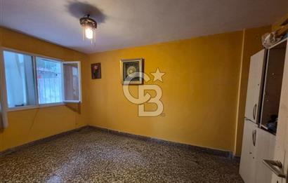 KARŞIYAKA ALAYBEY'DE BAHÇE KULLANIMLI 2+1 YATIRIMLIK SATILIK DAİRE