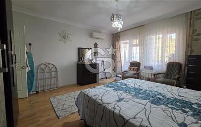 Ayvalık Sarımsaklı Merkez'de Satılık Geniş 3+1 Daire 