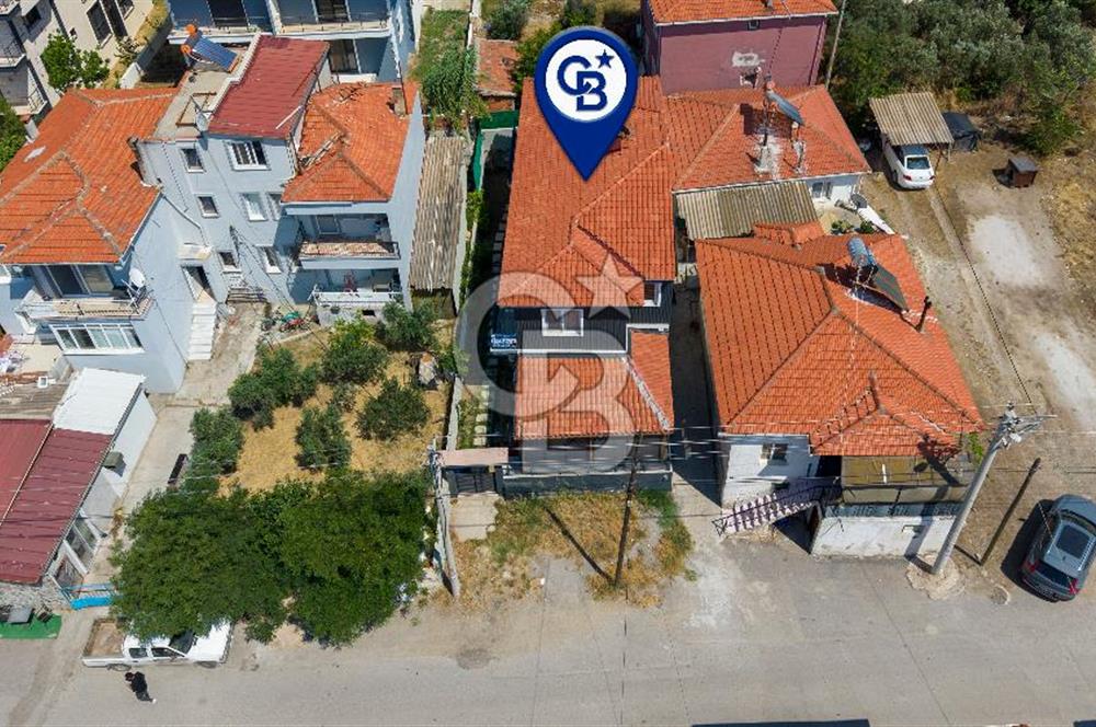 Foça Kazım Dirik Mah. Satılık 1+1 Daire