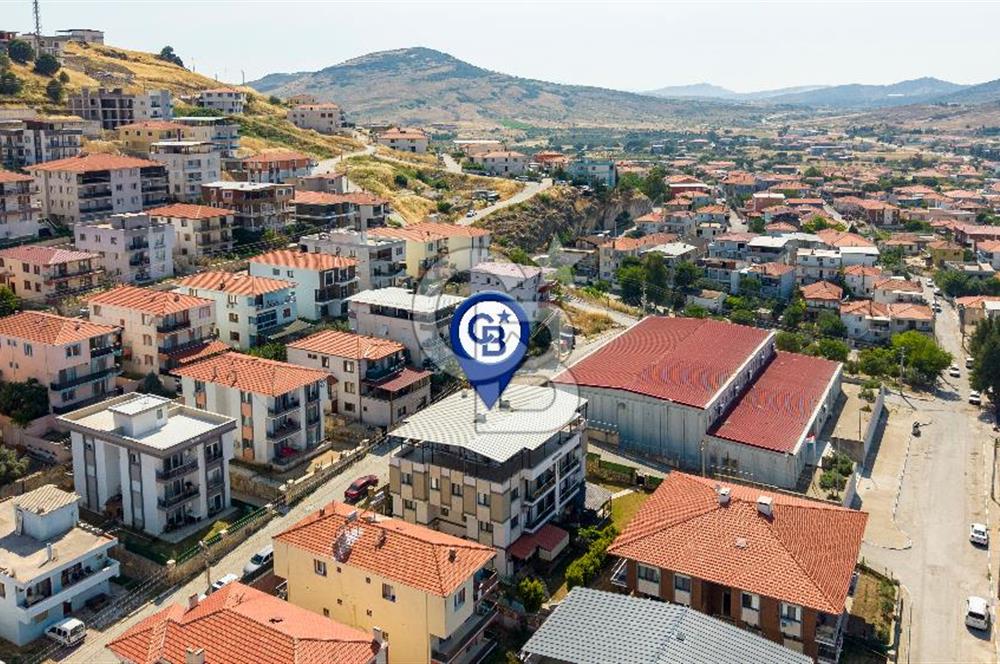 Foça Kazım Dirik Mah. Satılık 3+1 Bahçeli Dubleks