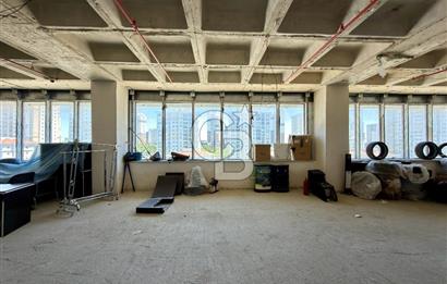 Bahçeşehir Mercedes Bulvarı'nda Satılık 3 Ofis 426 m²