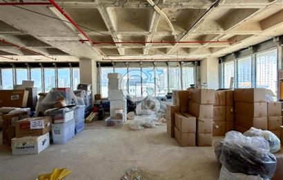 Bahçeşehir Mercedes Bulvarı'nda Satılık 3 Ofis 426 m²