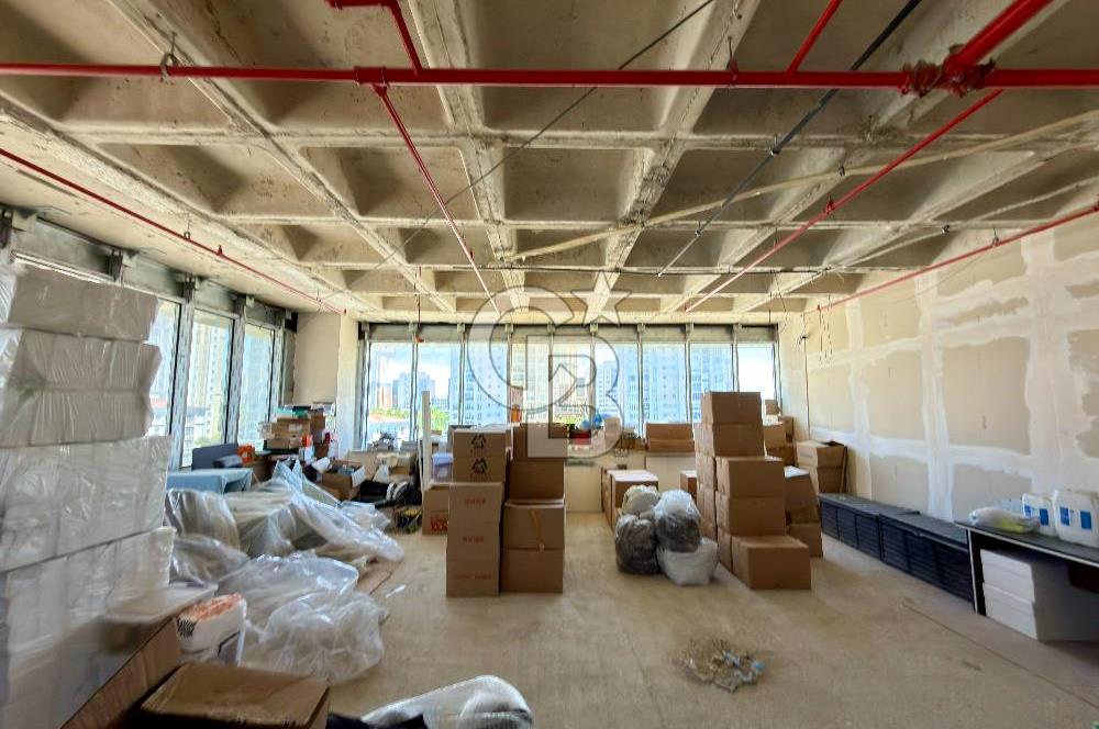 Bahçeşehir Mercedes Bulvarı'nda 132 m² Satılık Ofis