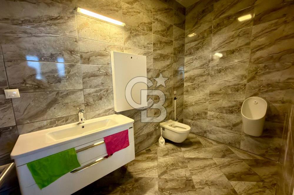 Bahçeşehir Mercedes Bulvarı'nda Satılık 3 Ofis 426 m²