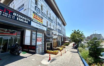Bahçeşehir Mercedes Bulvarı'nda Satılık 3 Ofis 426 m²