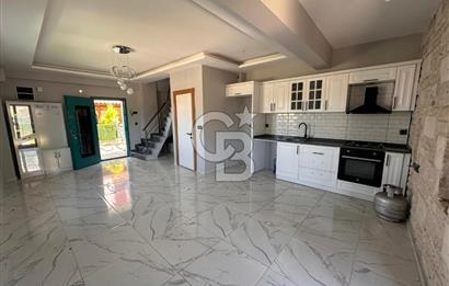 Foça Kazım Dirik Mah. Kiralık Havuzlu 2+1 Villa