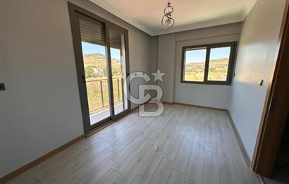 Foça Kazım Dirik Mah. Kiralık Havuzlu 2+1 Villa