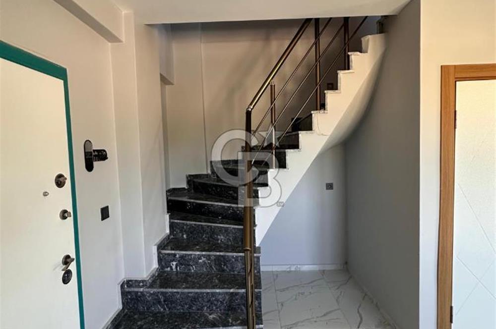 Foça Kazım Dirik Mah. Kiralık Havuzlu 2+1 Villa