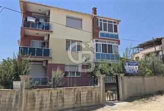 Foça Kazım Dirik Mah. Kiralık 2+1 Bahçe Katı Daire - 1 - 352500