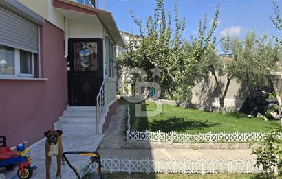 Foça Kazım Dirik Mah. Kiralık 2+1 Bahçe Katı Daire