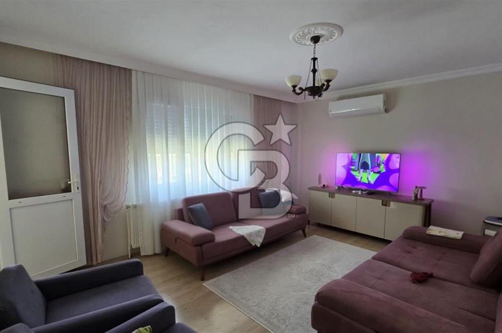 Foça Kazım Dirik Mah. Kiralık 2+1 Bahçe Katı Daire