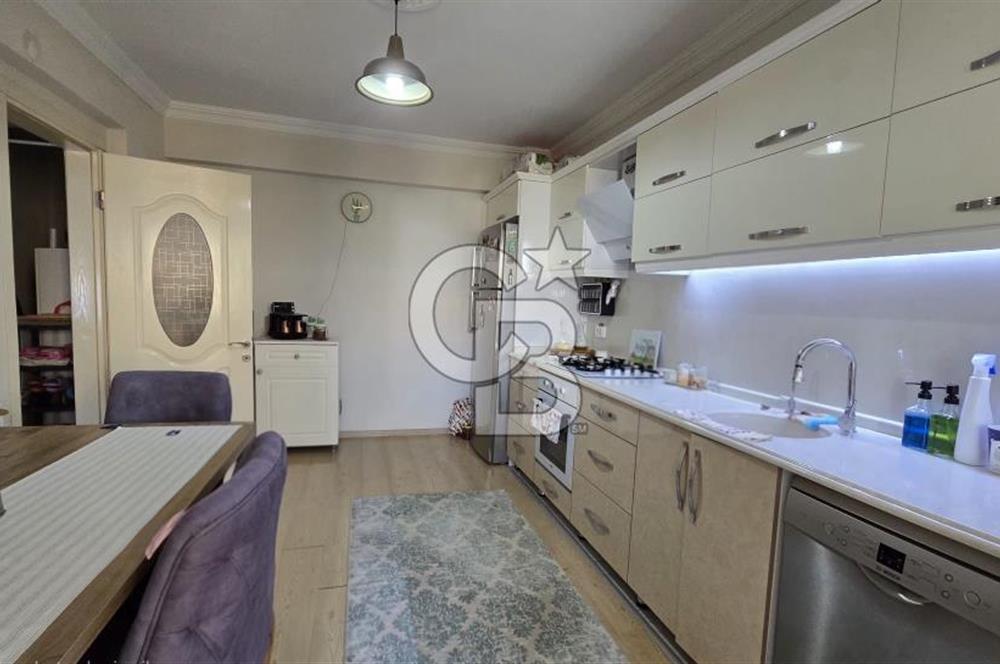 Foça Kazım Dirik Mah. Kiralık 2+1 Bahçe Katı Daire