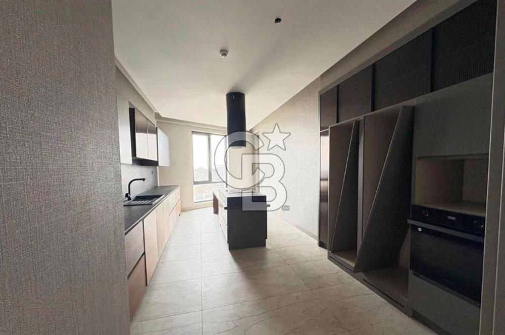 ORAN NATURA VADİ’DE ŞEREFİYESİ YÜKSEK MANZARALI 4+1 LÜKS DAİRE