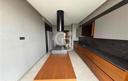 ORAN NATURA VADİ’DE ŞEREFİYESİ YÜKSEK MANZARALI 4+1 LÜKS DAİRE