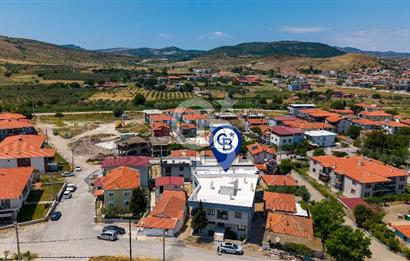 Foça Kazım Dirik Mah. Satılık 2+1 Bahçe Katı Daire