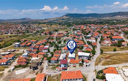 Foça Kazım Dirik Mah. Satılık 2+1 Bahçe Katı Daire