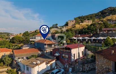 Foça Kozbeyli'de Satılık 3+1 Müstakil Taş Villa