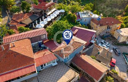 Foça Kozbeyli'de Satılık 3+1 Müstakil Taş Villa