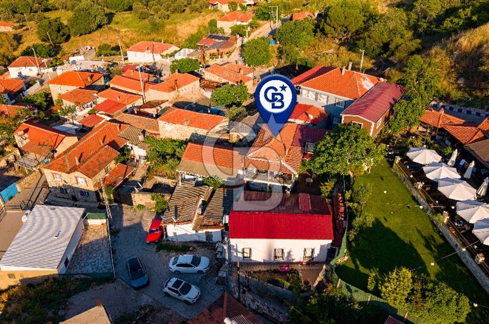 Foça Kozbeyli'de Satılık 3+1 Müstakil Taş Villa