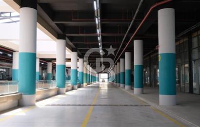 MEGA ŞAŞMAZ'DA GİRİŞ KATINDA SATILIK DÜKKAN