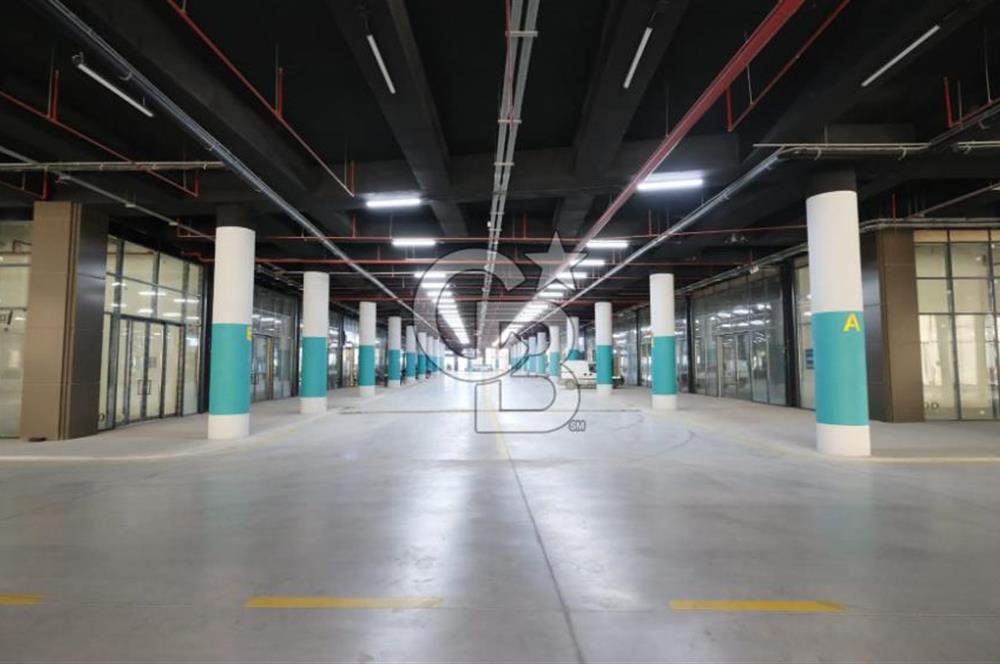 MEGA ŞAŞMAZ'DA GİRİŞ KATINDA SATILIK DÜKKAN