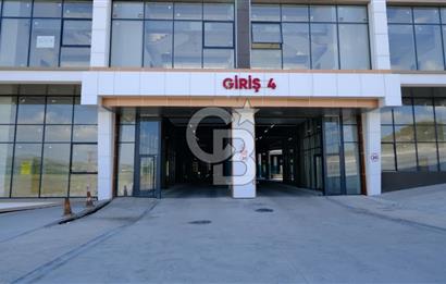 MEGA ŞAŞMAZ'DA GİRİŞ KATINDA SATILIK DÜKKAN