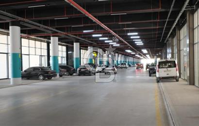 MEGA ŞAŞMAZ'DA YOLA CEPHELİ KİRALIK DÜKKAN