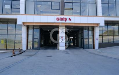 MEGA ŞAŞMAZ'DA YOLA CEPHELİ KİRALIK DÜKKAN