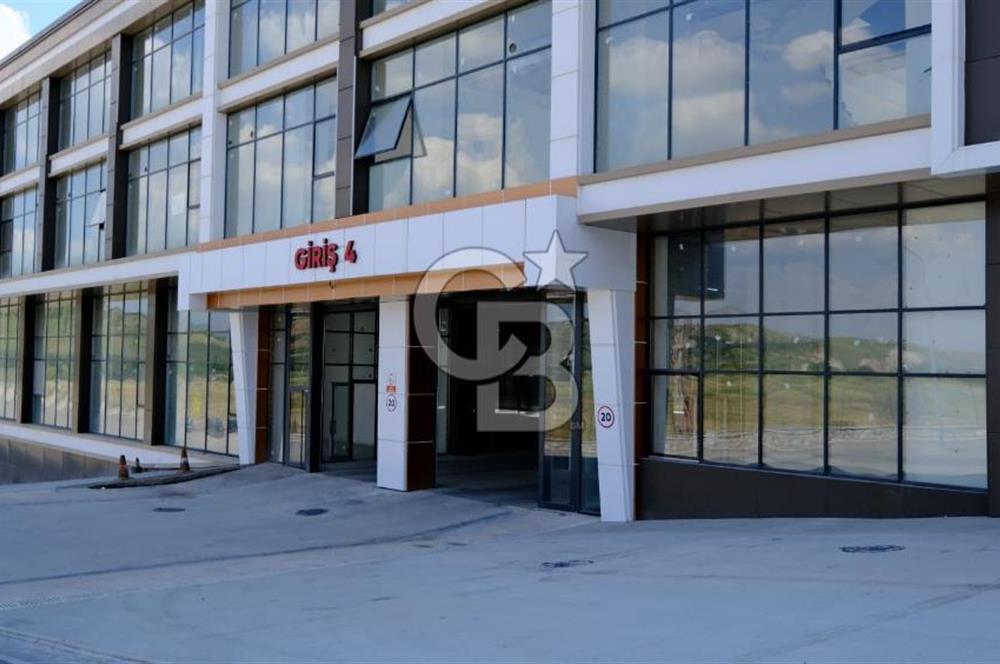 MEGA ŞAŞMAZ'DA YOLA CEPHELİ KİRALIK DÜKKAN