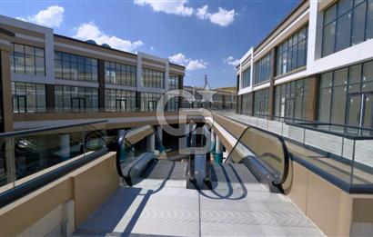 MEGA ŞAŞMAZ'DA YOLA CEPHELİ SATILIK DÜKKAN