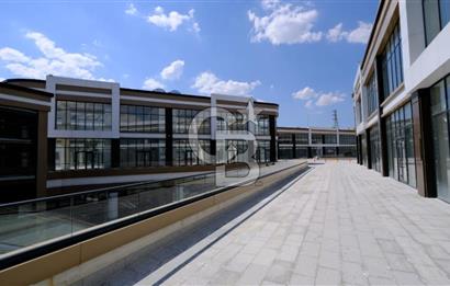 MEGA ŞAŞMAZ'DA YOLA CEPHELİ SATILIK DÜKKAN