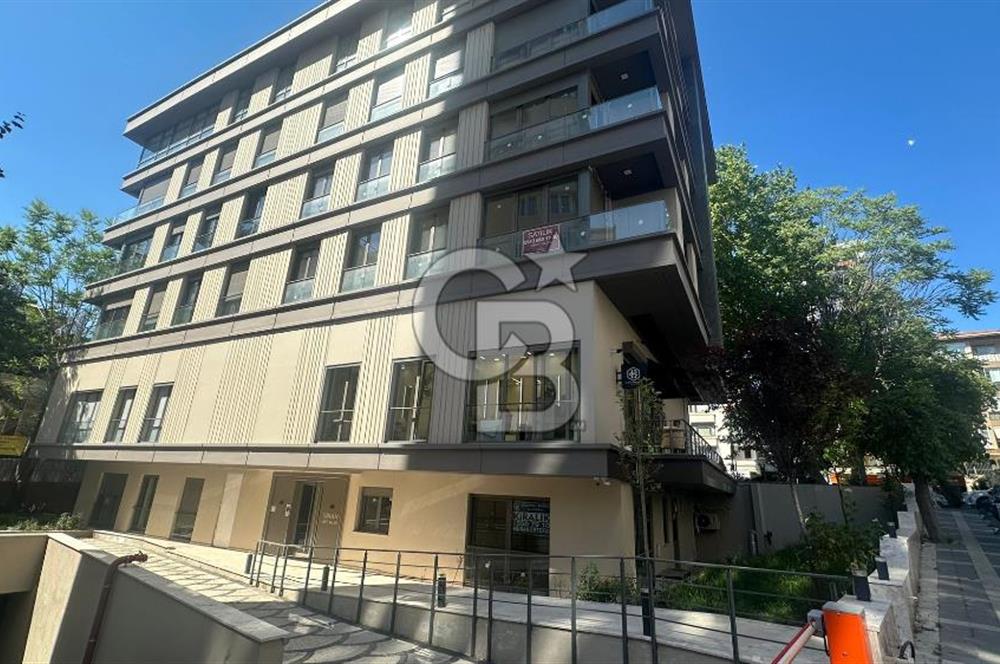 FENERBAHÇE'DE , BAĞDAT CAD. ÜZERİNDE BAHÇE KATI 72 M2 2+1 DAİRE